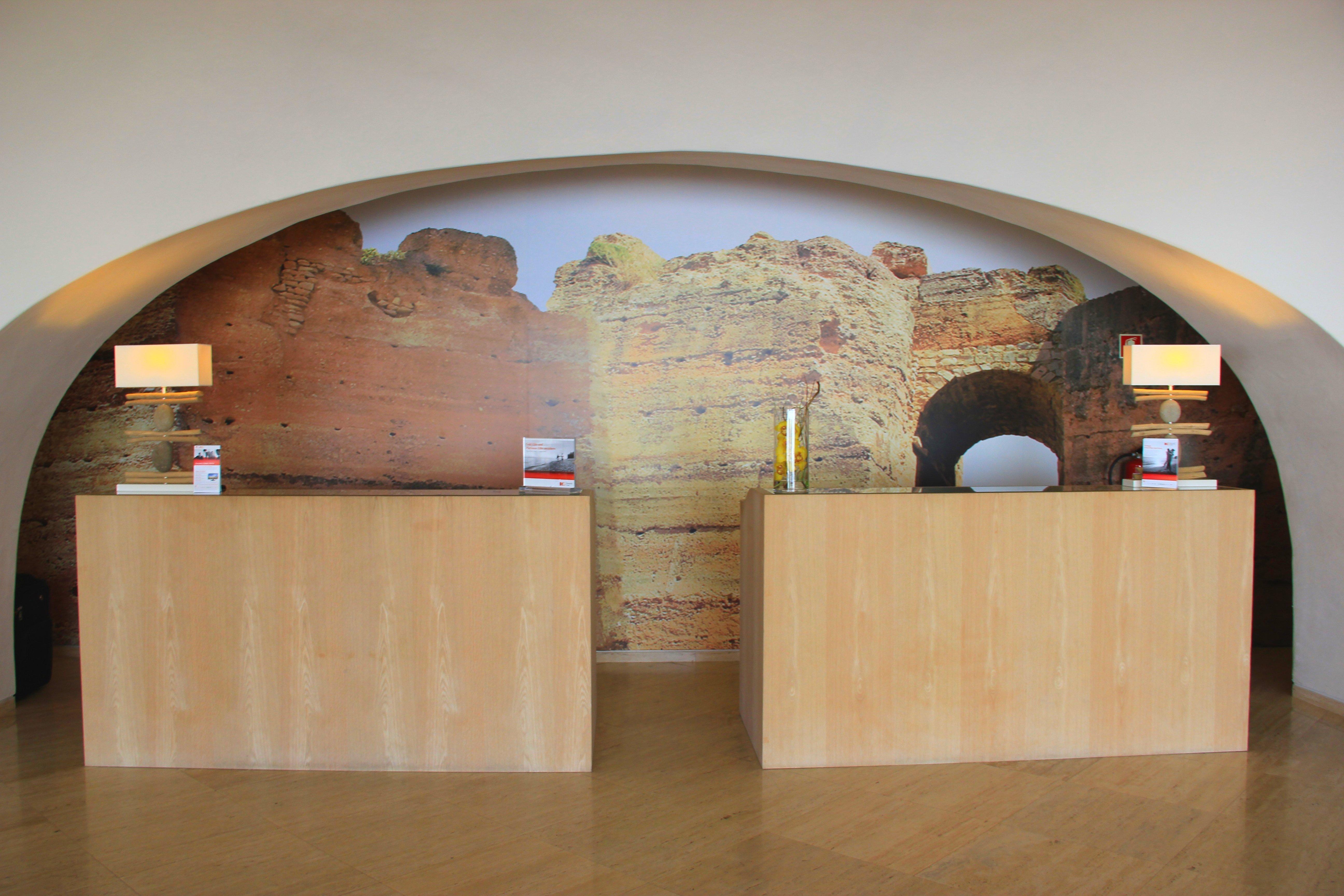 Crowne Plaza Vilamoura - Algarve By Ihg Luaran gambar The reception desk at the hotel