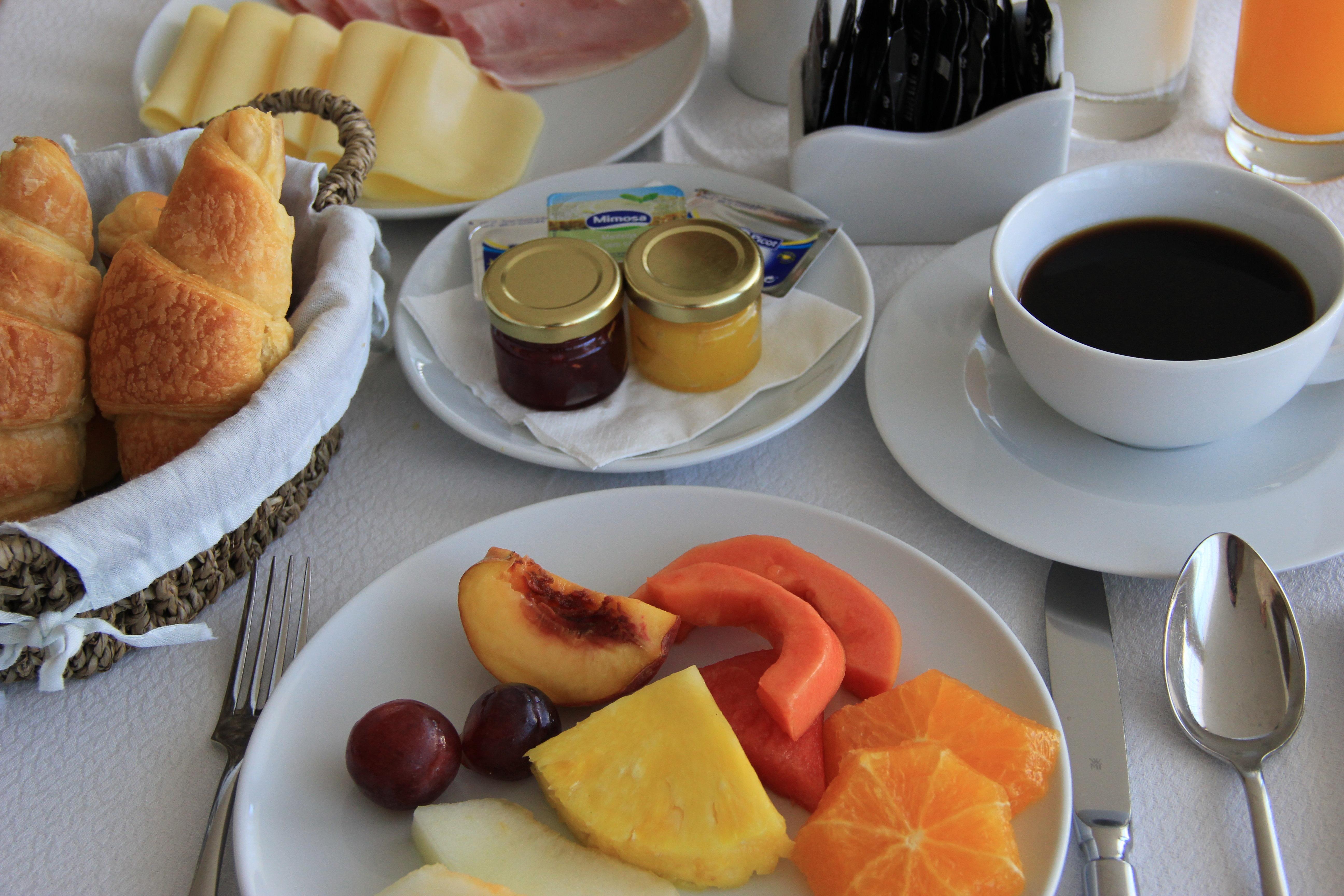 Crowne Plaza Vilamoura - Algarve By Ihg Luaran gambar Continental breakfast
